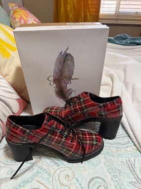 Women's Red Plaid Lace-Up Platform Heels